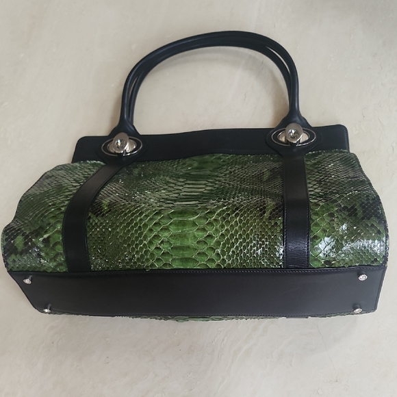 Judith Leiber Green and Black purse Genuine Python - Picture 3 of 15